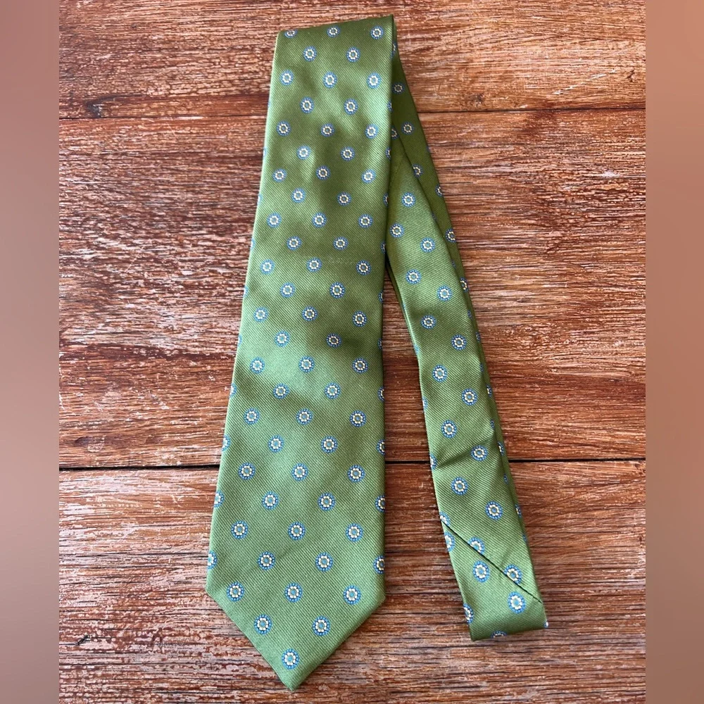 LANDS’ END 100% SILK GREEN TIE HandSewn in USA Blue Yellow Flowers/Circles